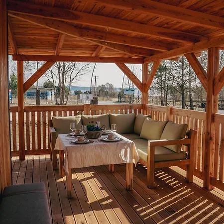 Cztery Pory Roku Z Balia I Sauna Ferienhaus *